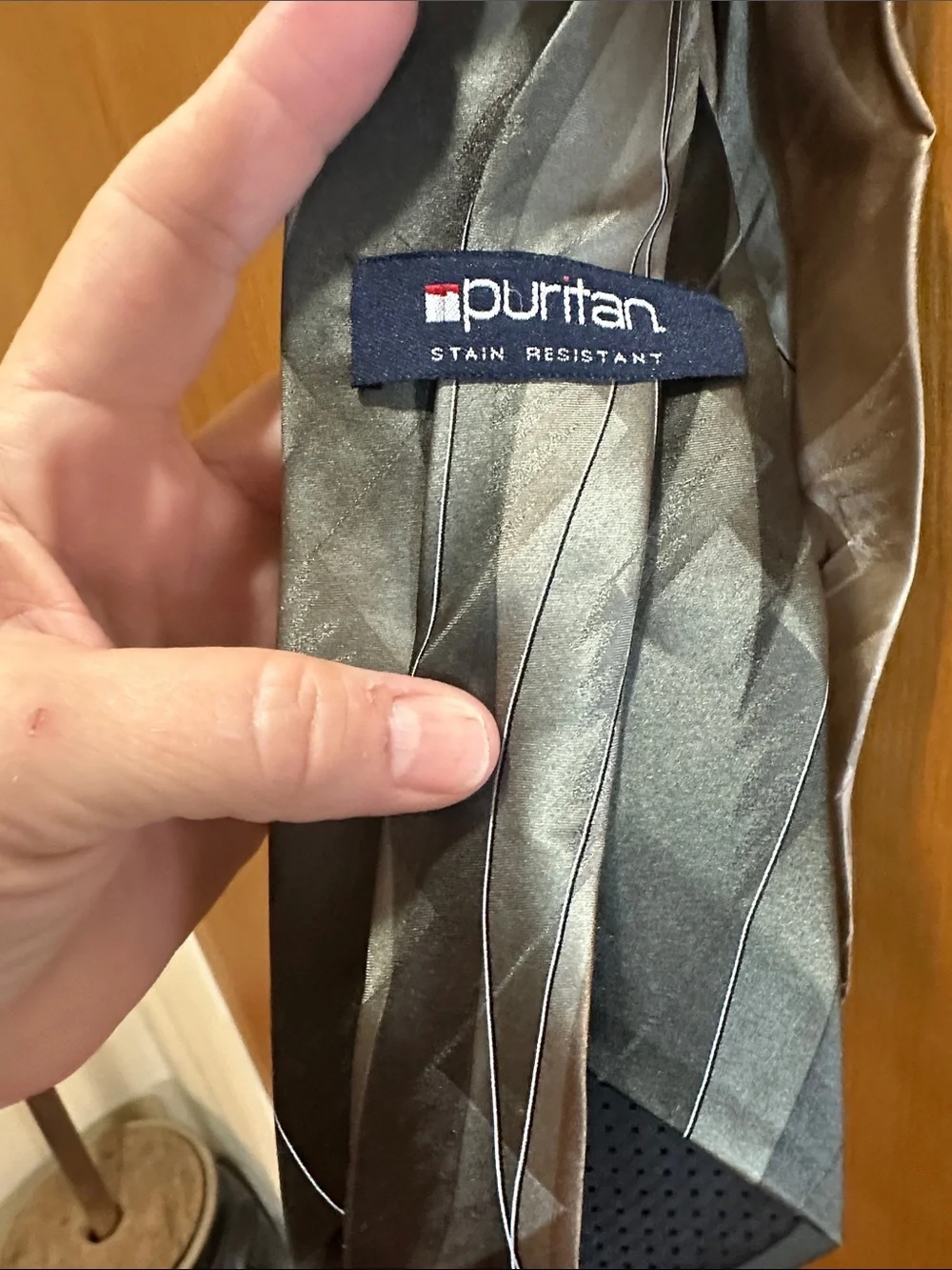Puritan tie